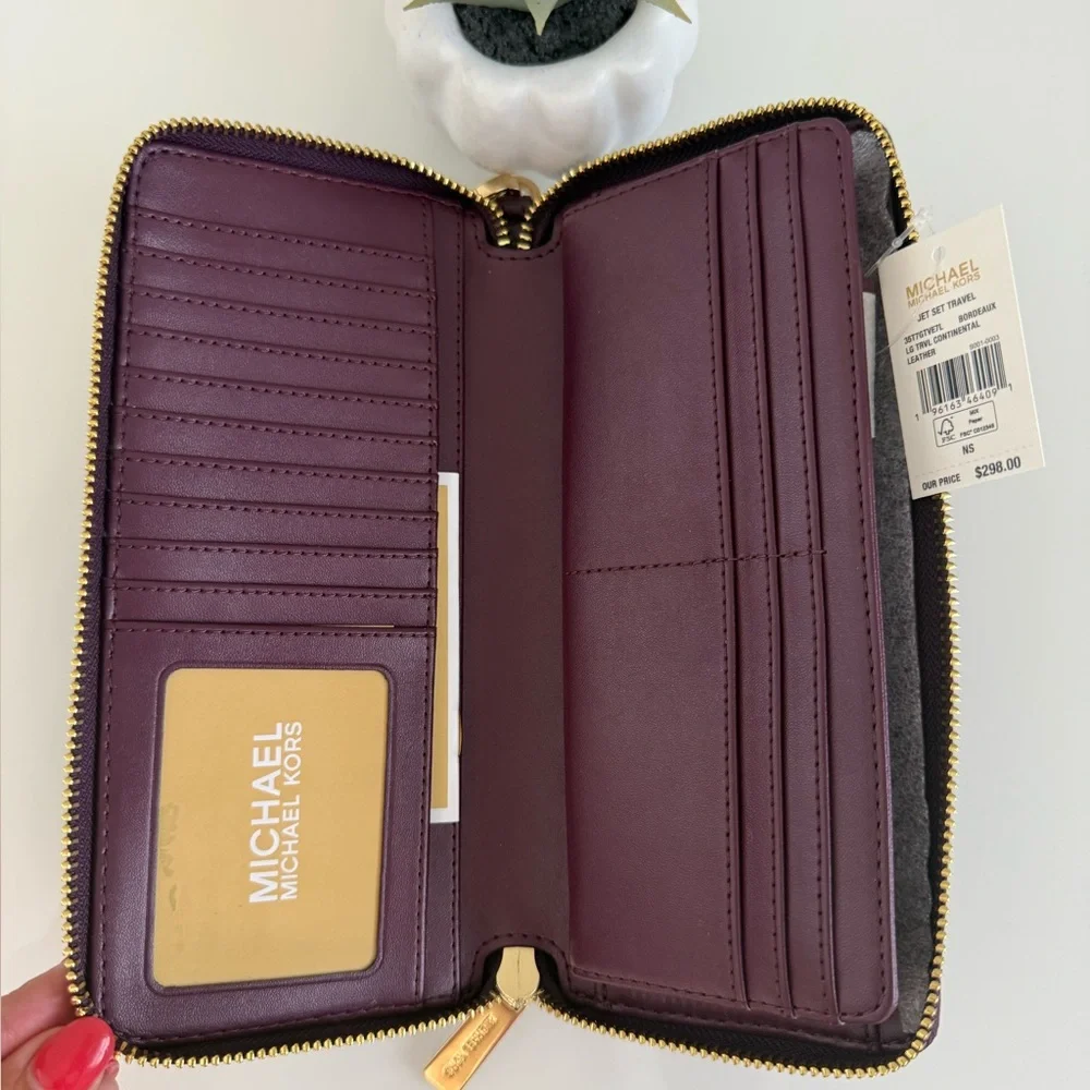 Micheal Kors Jet Set Zip Around Continental Wallet / Wristlet Bordeaux NWT! - Picture 5 of 7